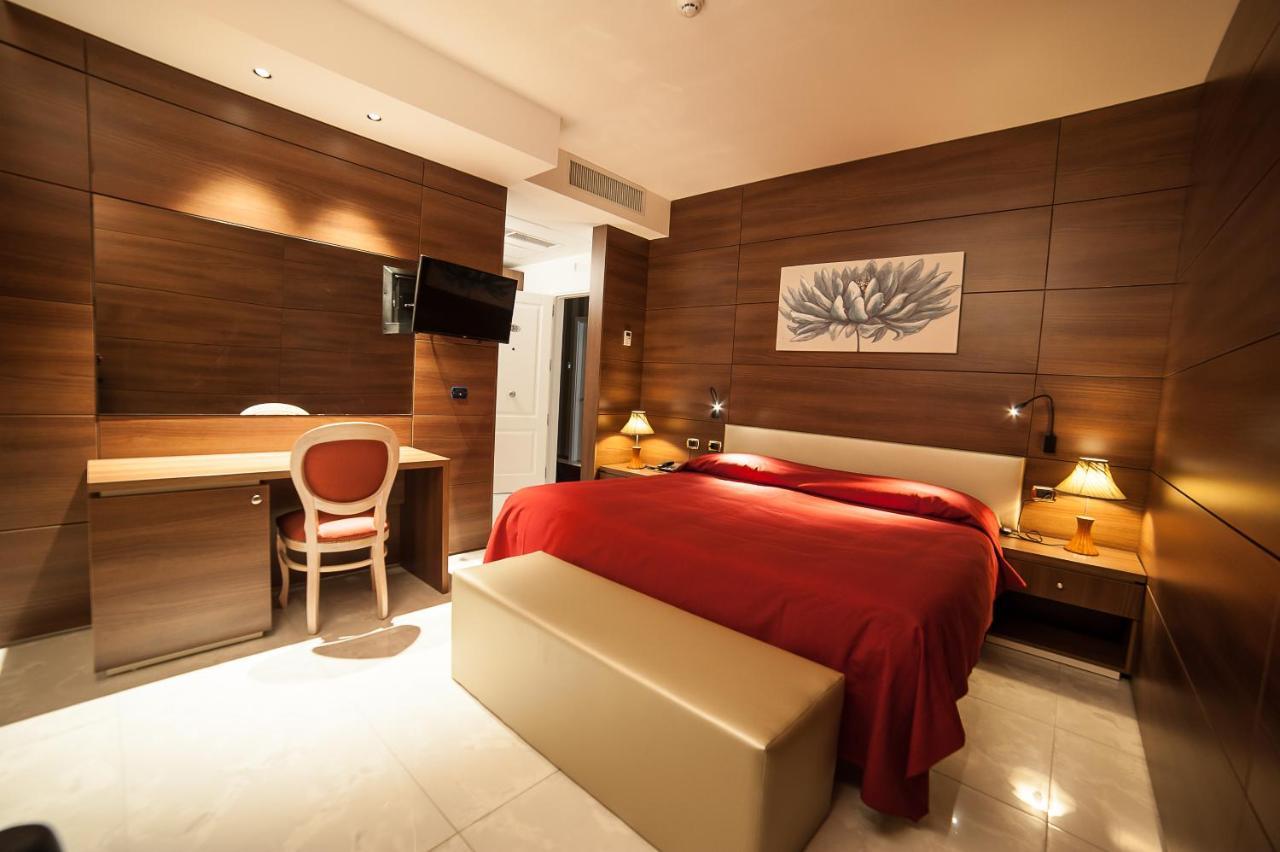 אטנה לוקאנה Family Center Hotel מראה חיצוני תמונה